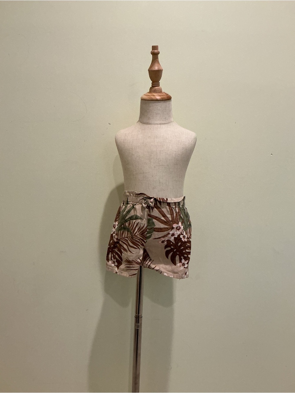 Gymboree Beige Tropical Print Shorts with Green and Brown Leaves